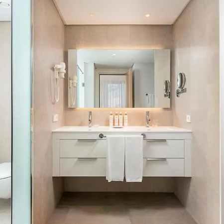Hotel Jardines De Abama & 5*